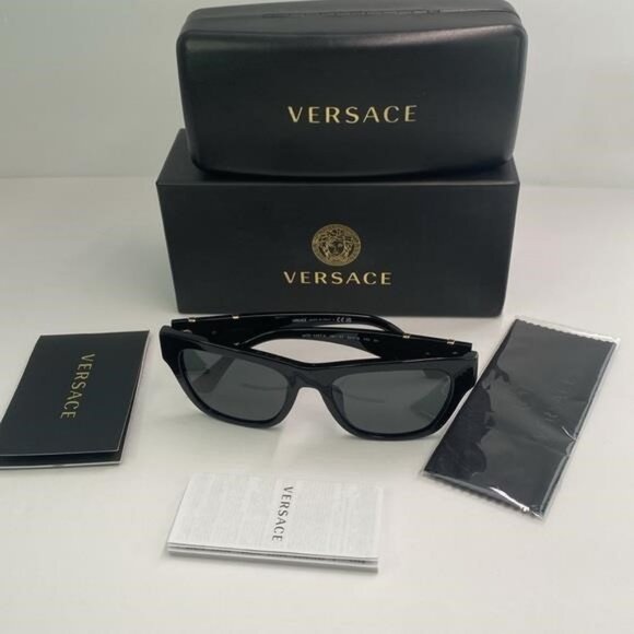 New Authentic Versace VE4457 is a Full Rim frame for Men Sunglass - Picture 13 of 13